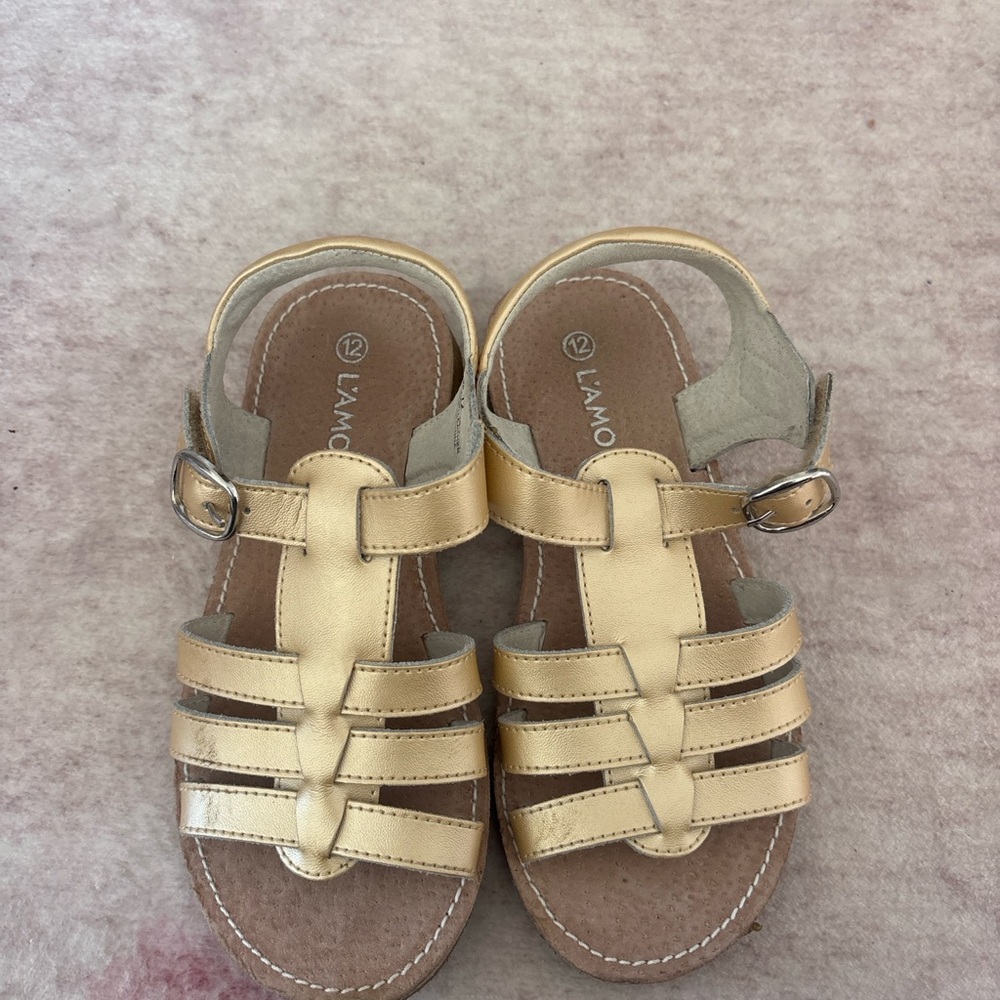 LAMOUR Girls Gold Sandals